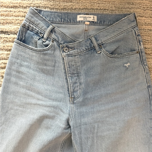 Abercrombie The Dad High Rise Curve Love Criss-Cross Jean - Picture 3 of 8